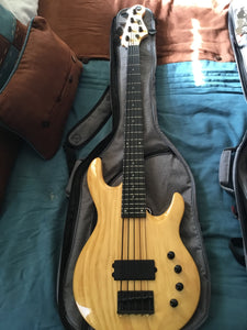 SurfZilla SZB Ivy 5 Specialty Bass